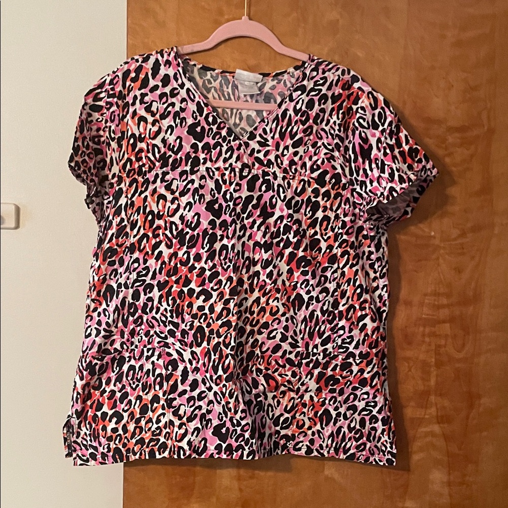Leopard Print V-Neck Top